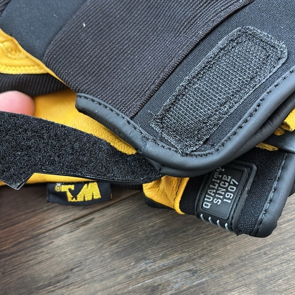 Wells Lamont HydraHyde heavy duty goat skin palm,water resistant leather gloves - Picture 7 of 8